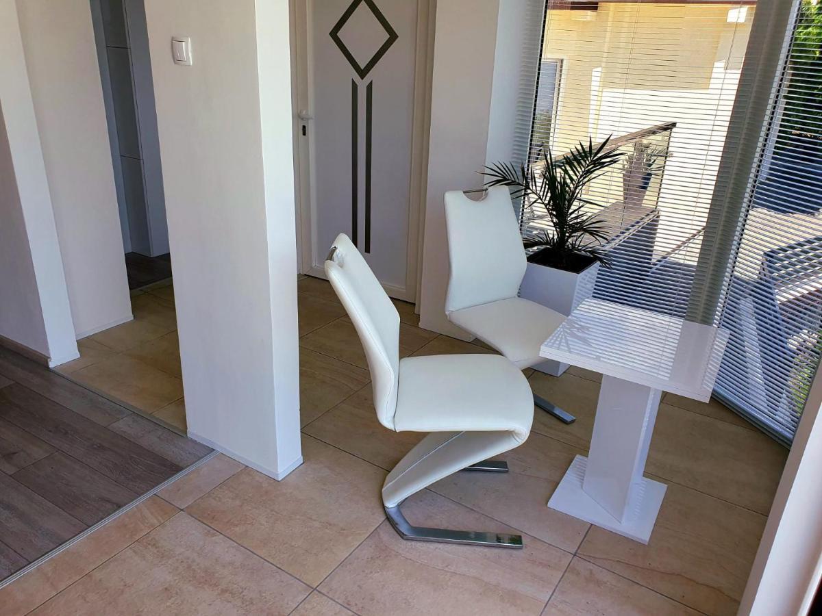 Penthouse Jacuzzi & Pool Apartmants Опатия Экстерьер фото