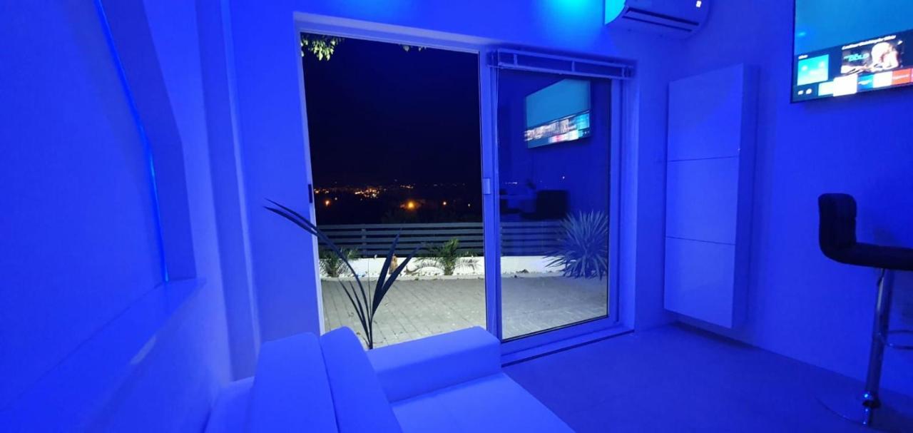 Penthouse Jacuzzi & Pool Apartmants Опатия Экстерьер фото
