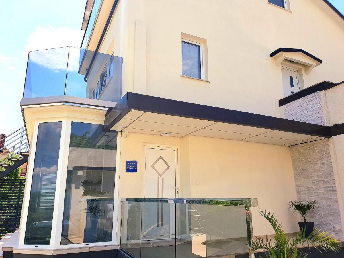 Penthouse Jacuzzi & Pool Apartmants Опатия Экстерьер фото